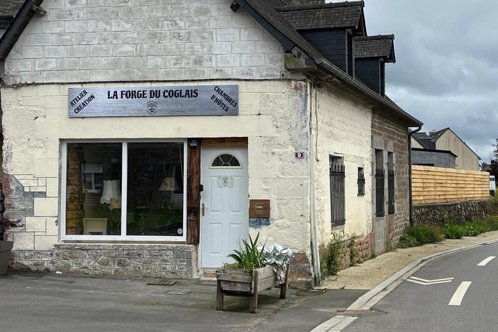 Chambres D'Hotes A La Forge Du Coglais La Selle-en-Cogles Εξωτερικό φωτογραφία